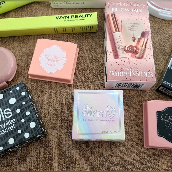 12 Piece Lot of High-End Beauty Deluxe Samples NEW - Picture 5 of 5